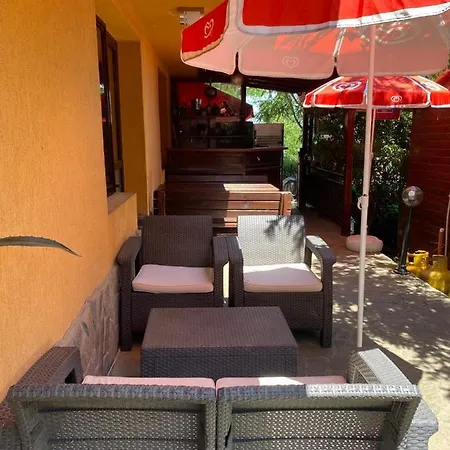 아파트 нели *