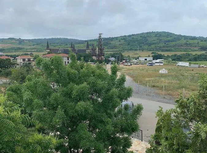 нели Апартамент