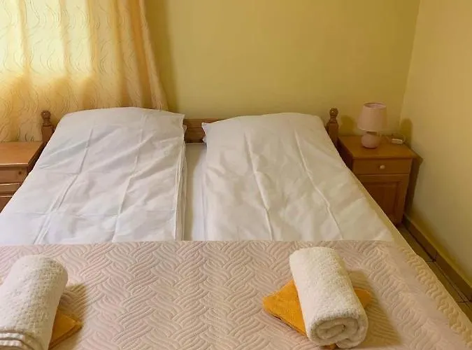 Апартамент нели